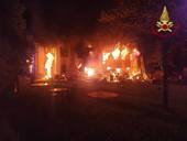 SERNAGLIA DELLA BATTAGLIA: incendio in una casa colonica
