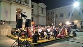 CONEGLIANO: in 600 in piazza Cima per il concerto di Ferragosto