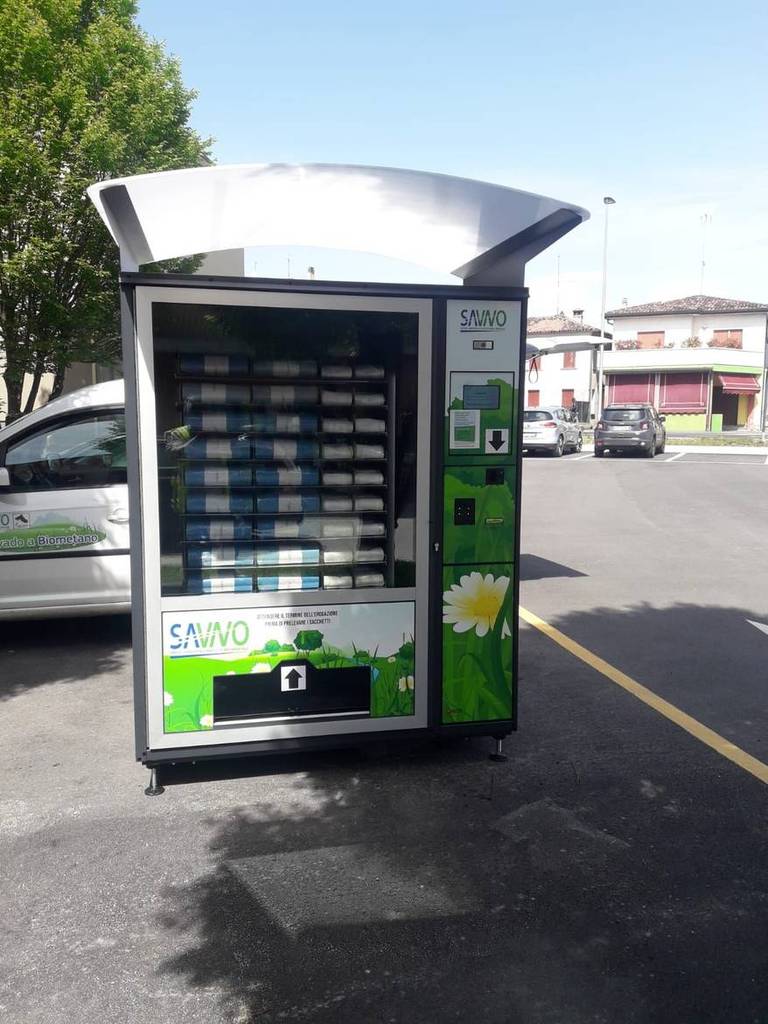 SAN FIOR: nuovo distributore automatico di sacchetti per rifiuti